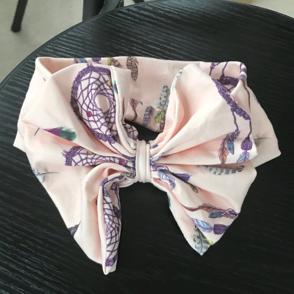 Adorable pink dream catcher baby band! - Picture 2 of 2